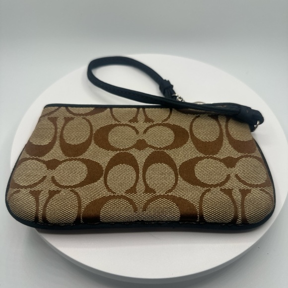 Brown vintage coach  Signature Wristlet - Picture 4 of 5